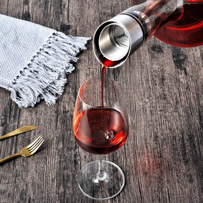 Glass Wine Decanter With Built In Aerator