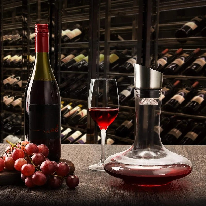Glass Wine Decanter With Built In Aerator
