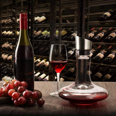 Glass Wine Decanter With Built In Aerator